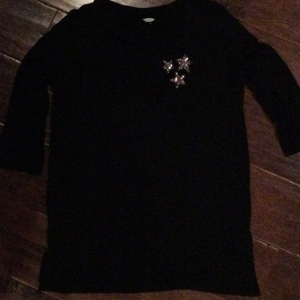 1 girls shirt
